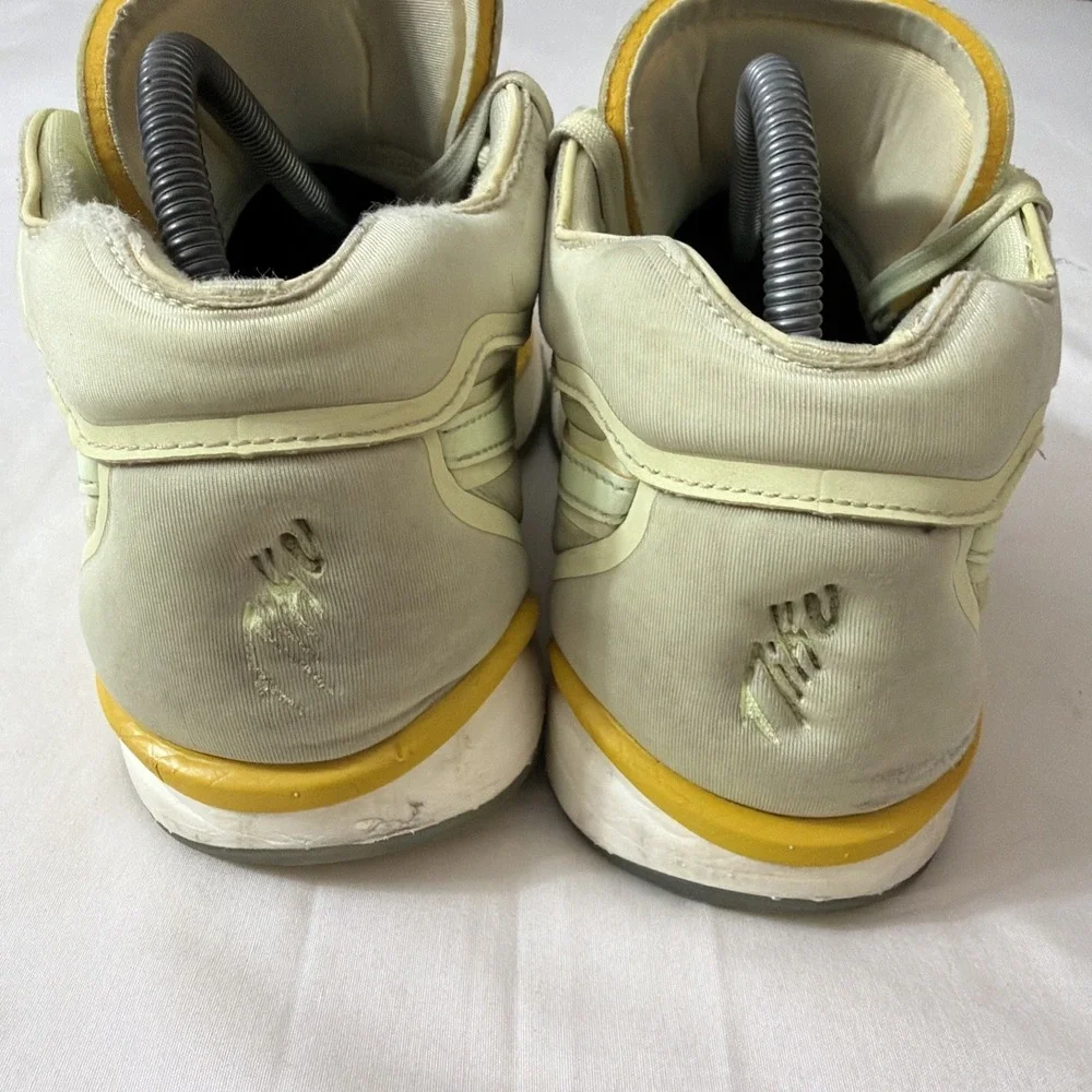 Nike Air Zoom GT Hustle 2 Athletic Sneakers Men's 8 Frozen‎ Yellow Lace-Up Gym